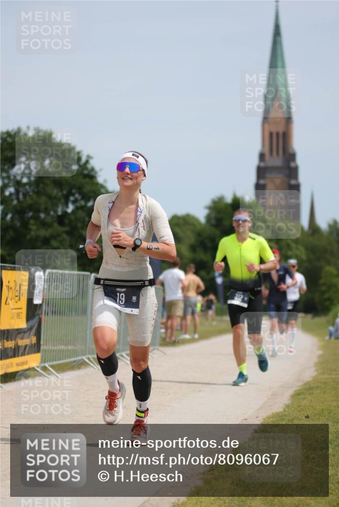 22.06.2025 - Viking Triathlon H.Heesch http://msf.ph/oto/8096067 22.06.2025 13:09:59 Laufen 19, 312, 377, 474 meine-sportfotos.de