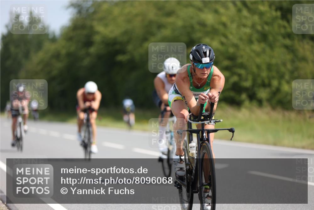 22.06.2025 - Viking Triathlon Yannick Fuchs http://msf.ph/oto/8096068 22.06.2025 11:21:18 Radfahren 19, 50, 75, 127, 162, 170, 377, 382, 388, 395, 407, 481, 507 meine-sportfotos.de