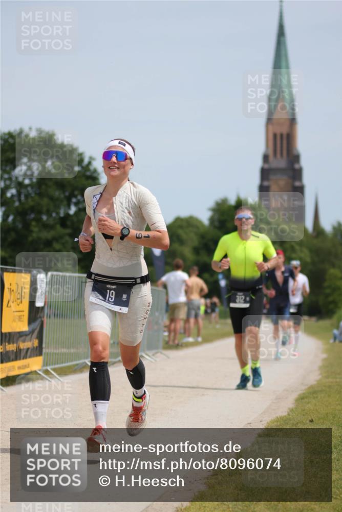 22.06.2025 - Viking Triathlon H.Heesch http://msf.ph/oto/8096074 22.06.2025 13:09:59 Laufen 19, 312, 377, 474 meine-sportfotos.de