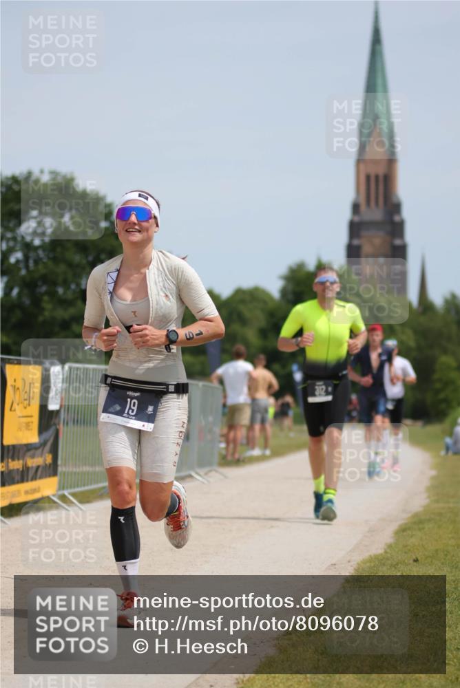 22.06.2025 - Viking Triathlon H.Heesch http://msf.ph/oto/8096078 22.06.2025 13:09:59 Laufen 19, 312, 377, 474 meine-sportfotos.de