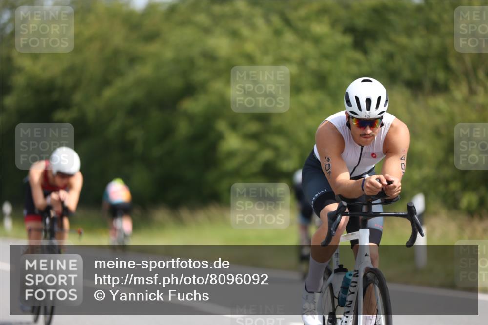 22.06.2025 - Viking Triathlon Yannick Fuchs http://msf.ph/oto/8096092 22.06.2025 11:21:18 Radfahren 19, 50, 75, 127, 162, 170, 377, 382, 388, 395, 407, 481, 507 meine-sportfotos.de