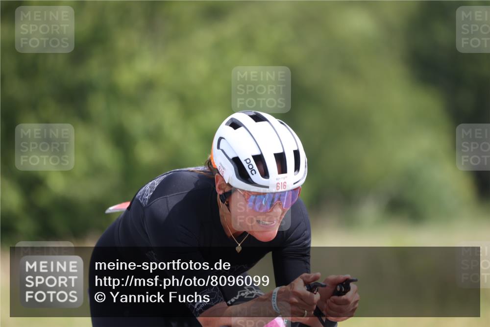 22.06.2025 - Viking Triathlon Yannick Fuchs http://msf.ph/oto/8096099 22.06.2025 11:58:45 Radfahren 214, 464, 616, 631 meine-sportfotos.de