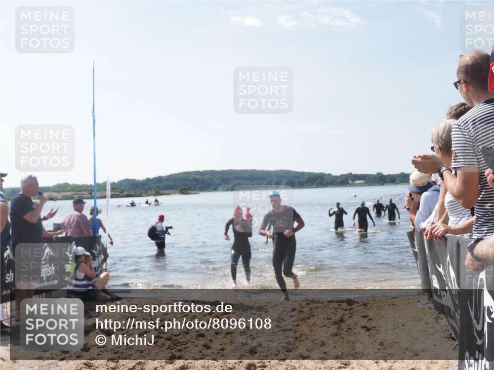 22.06.2025 - Viking Triathlon MichiJ http://msf.ph/oto/8096108 22.06.2025 10:41:21 Schwimmen 54, 94, 314, 376, 390, 631 meine-sportfotos.de