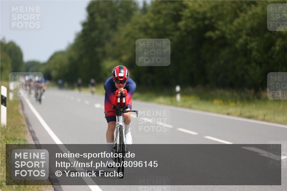 22.06.2025 - Viking Triathlon Yannick Fuchs http://msf.ph/oto/8096145 22.06.2025 11:58:47 Radfahren 214, 464, 483, 616, 631 meine-sportfotos.de