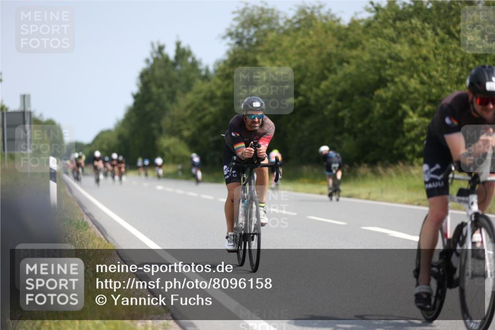 22.06.2025 - Viking Triathlon Yannick Fuchs http://msf.ph/oto/8096158 22.06.2025 11:21:20 Radfahren 19, 50, 70, 75, 127, 162, 296, 377, 382, 388, 395, 407, 481, 507, 522, 550 meine-sportfotos.de