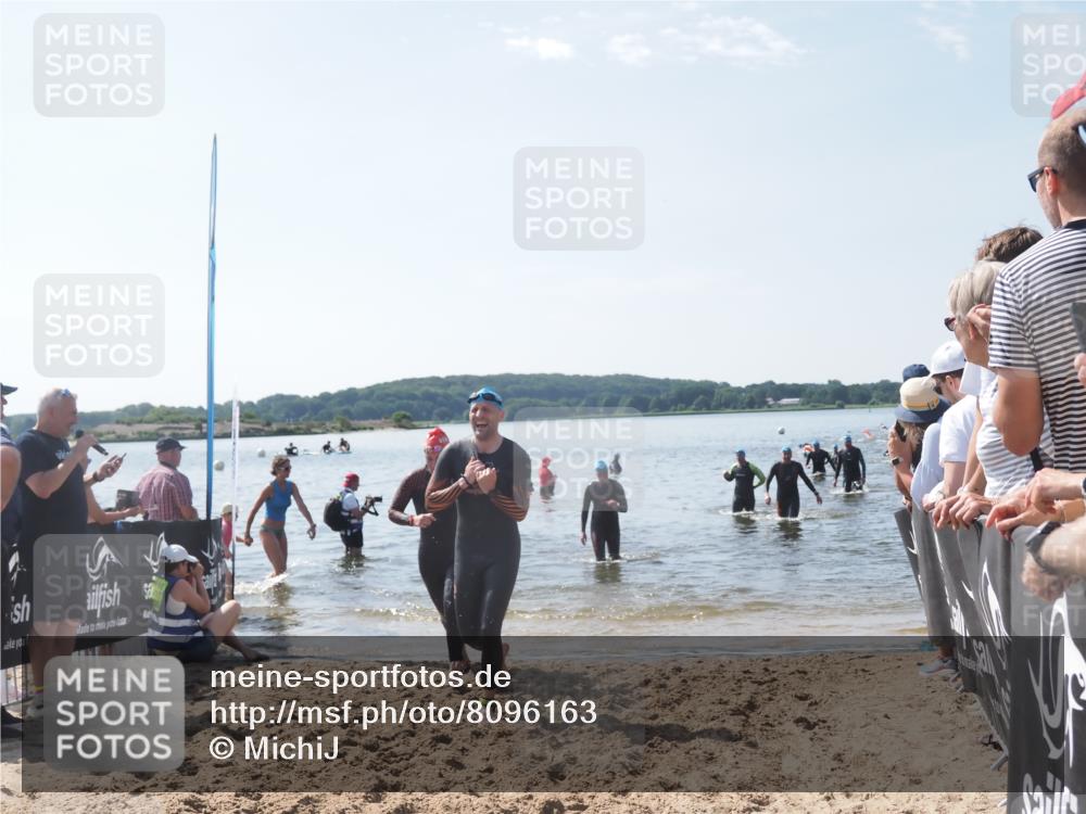 22.06.2025 - Viking Triathlon MichiJ http://msf.ph/oto/8096163 22.06.2025 10:41:22 Schwimmen 54, 94, 314, 376, 390, 631 meine-sportfotos.de