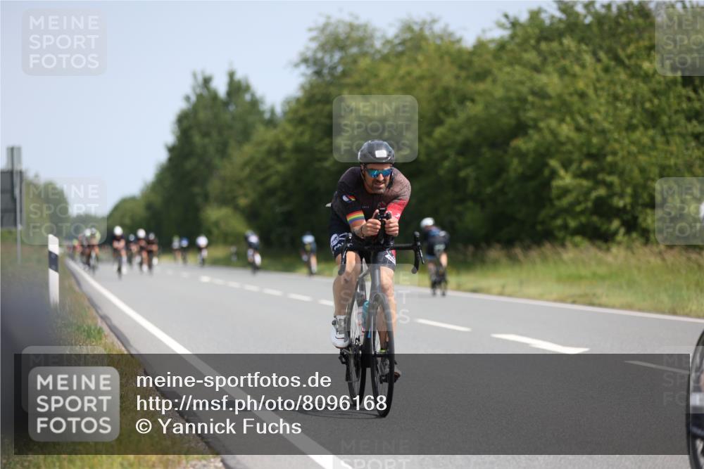 22.06.2025 - Viking Triathlon Yannick Fuchs http://msf.ph/oto/8096168 22.06.2025 11:21:20 Radfahren 19, 50, 70, 75, 127, 162, 296, 377, 382, 388, 395, 407, 481, 507, 522, 550 meine-sportfotos.de