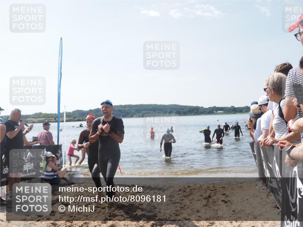 22.06.2025 - Viking Triathlon MichiJ http://msf.ph/oto/8096181 22.06.2025 10:41:22 Schwimmen 54, 94, 314, 376, 390, 631 meine-sportfotos.de