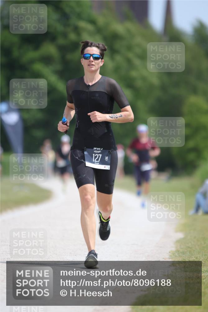 22.06.2025 - Viking Triathlon H.Heesch http://msf.ph/oto/8096188 22.06.2025 13:10:13 Laufen 127 meine-sportfotos.de