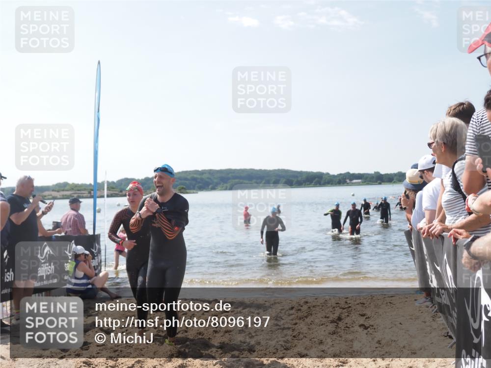 22.06.2025 - Viking Triathlon MichiJ http://msf.ph/oto/8096197 22.06.2025 10:41:22 Schwimmen 54, 94, 314, 376, 390, 631 meine-sportfotos.de