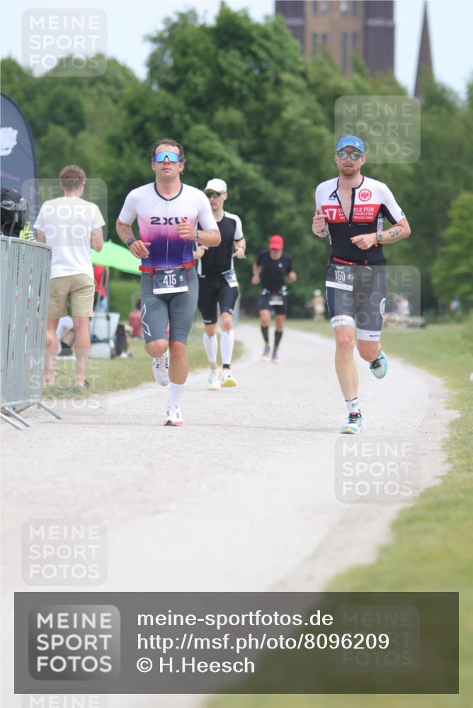 22.06.2025 - Viking Triathlon H.Heesch http://msf.ph/oto/8096209 22.06.2025 13:26:01 Laufen 95, 150, 172, 340, 415 meine-sportfotos.de