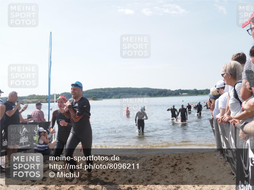 22.06.2025 - Viking Triathlon MichiJ http://msf.ph/oto/8096211 22.06.2025 10:41:22 Schwimmen 54, 94, 314, 376, 390, 631 meine-sportfotos.de