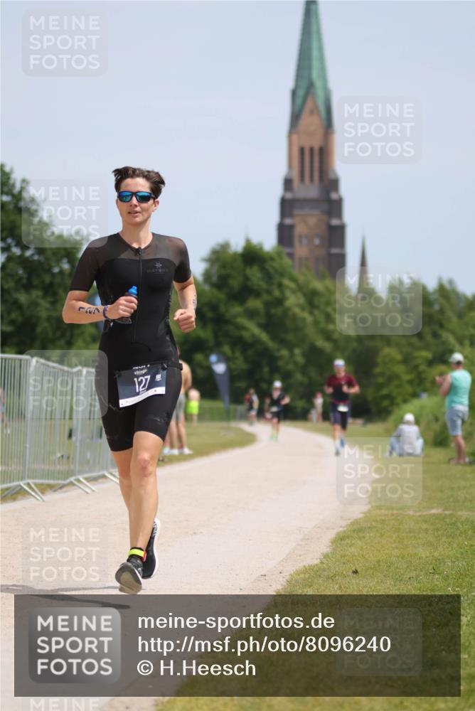 22.06.2025 - Viking Triathlon H.Heesch http://msf.ph/oto/8096240 22.06.2025 13:10:16 Laufen 127 meine-sportfotos.de