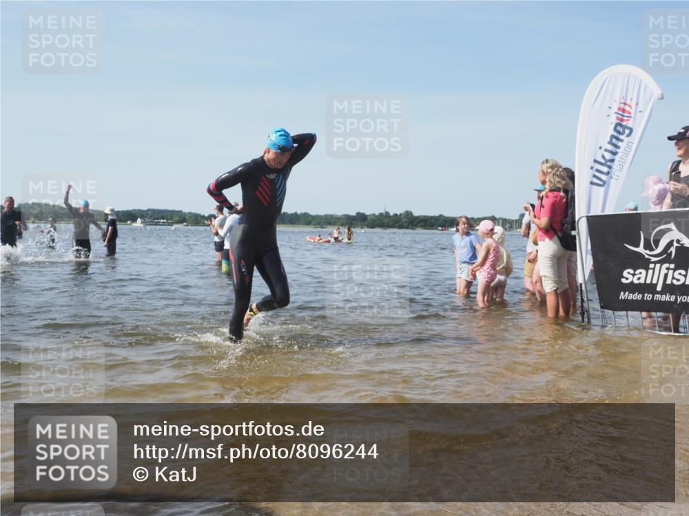 22.06.2025 - Viking Triathlon KatJ http://msf.ph/oto/8096244 22.06.2025 10:31:00 Schwimmen 45, 162, 237, 330, 347, 352, 444, 510, 549 meine-sportfotos.de