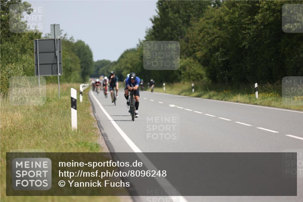 22.06.2025 - Viking Triathlon Yannick Fuchs http://msf.ph/oto/8096248 22.06.2025 11:58:50 Radfahren 214, 464, 483, 492, 631 meine-sportfotos.de