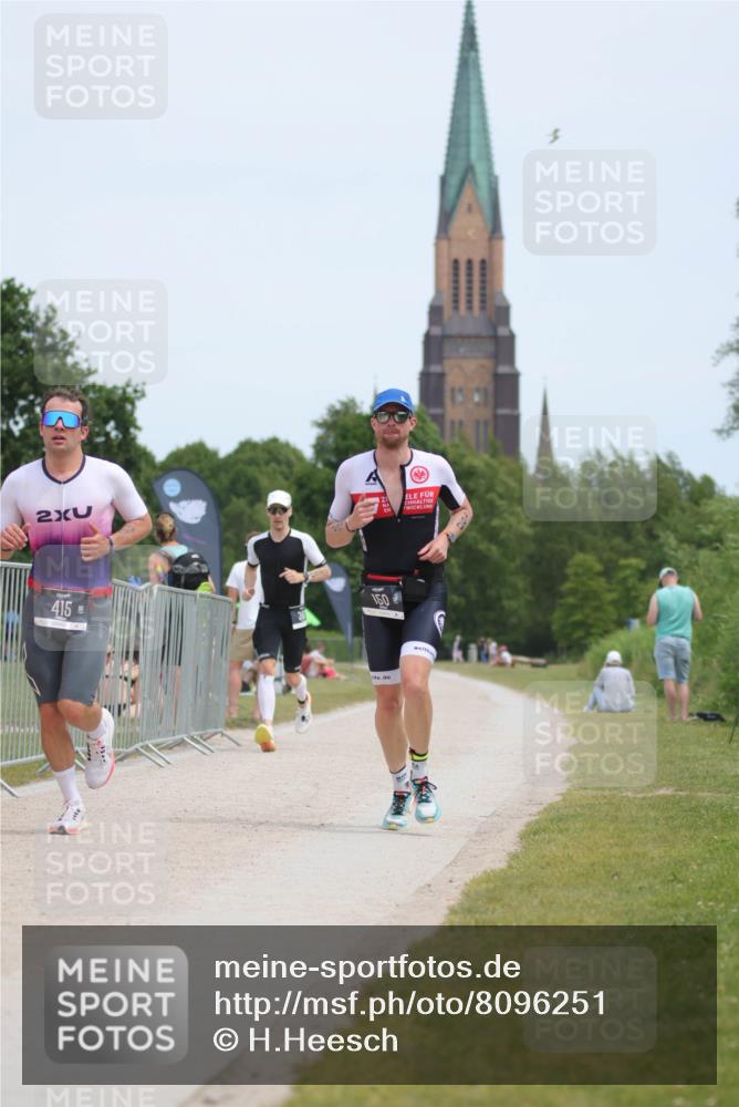 22.06.2025 - Viking Triathlon H.Heesch http://msf.ph/oto/8096251 22.06.2025 13:26:04 Laufen 95, 150, 172, 360, 415 meine-sportfotos.de