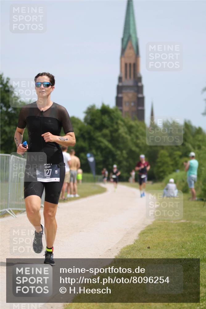 22.06.2025 - Viking Triathlon H.Heesch http://msf.ph/oto/8096254 22.06.2025 13:10:17 Laufen 127 meine-sportfotos.de
