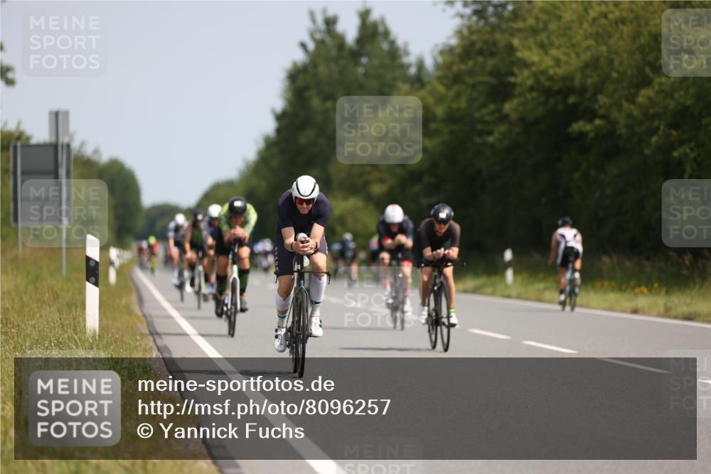 22.06.2025 - Viking Triathlon Yannick Fuchs http://msf.ph/oto/8096257 22.06.2025 11:21:25 Radfahren 50, 70, 75, 127, 296, 395, 469, 522, 550, 643 meine-sportfotos.de
