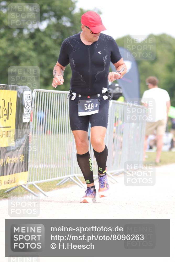 22.06.2025 - Viking Triathlon H.Heesch http://msf.ph/oto/8096263 22.06.2025 13:26:18 Laufen 548 meine-sportfotos.de