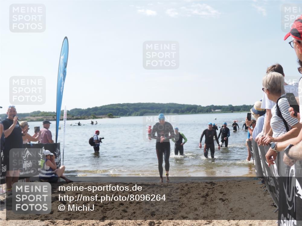 22.06.2025 - Viking Triathlon MichiJ http://msf.ph/oto/8096264 22.06.2025 10:41:28 Schwimmen 54, 94, 220, 376, 390, 505 meine-sportfotos.de