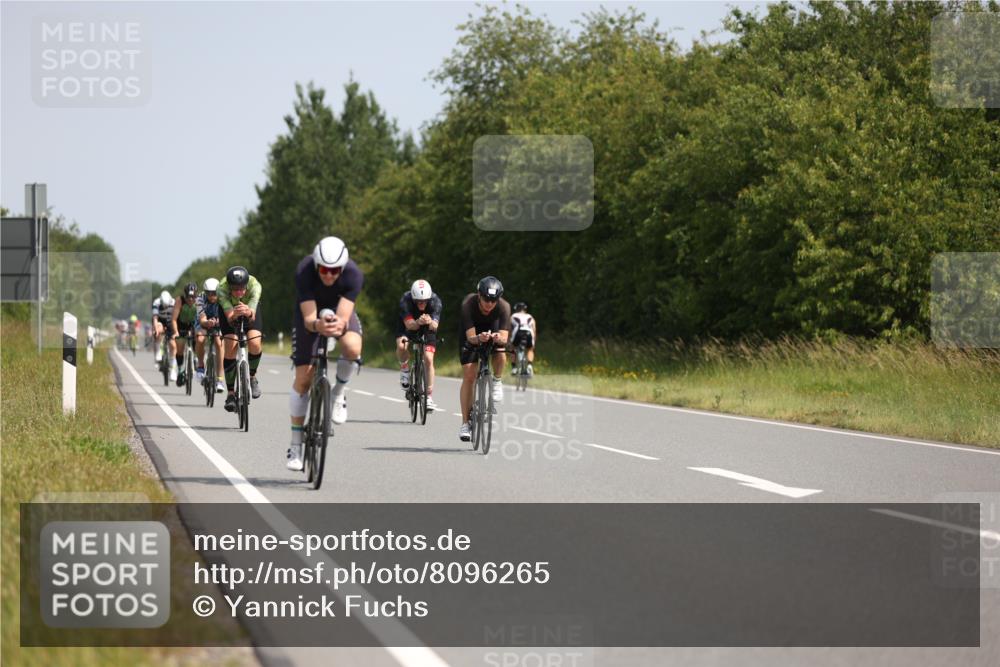 22.06.2025 - Viking Triathlon Yannick Fuchs http://msf.ph/oto/8096265 22.06.2025 11:21:26 Radfahren 50, 70, 75, 127, 296, 469, 522, 550, 643 meine-sportfotos.de
