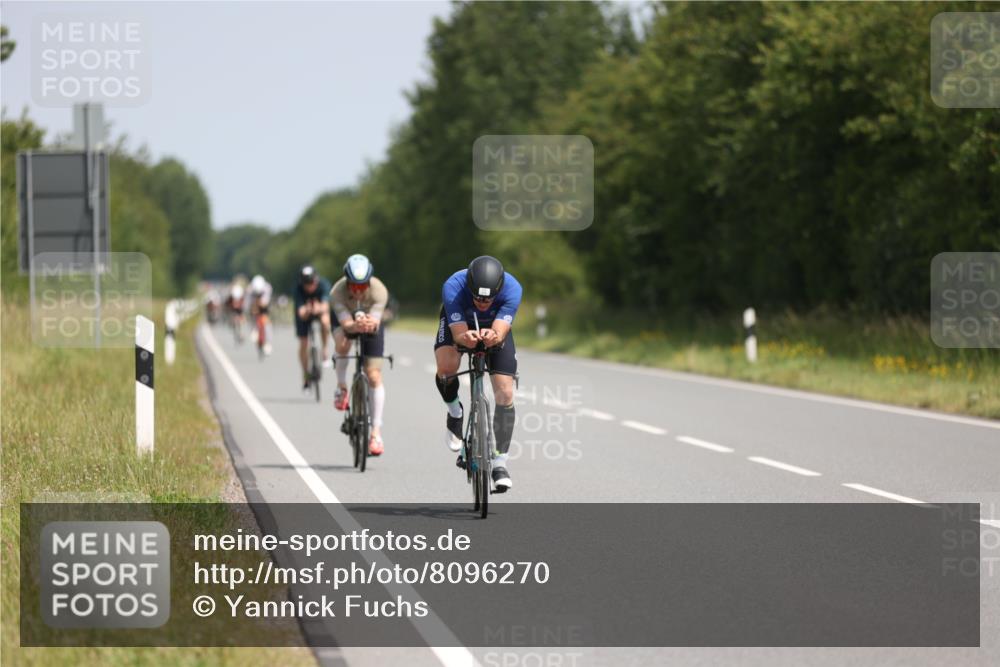 22.06.2025 - Viking Triathlon Yannick Fuchs http://msf.ph/oto/8096270 22.06.2025 11:58:52 Radfahren 214, 464, 483, 492 meine-sportfotos.de