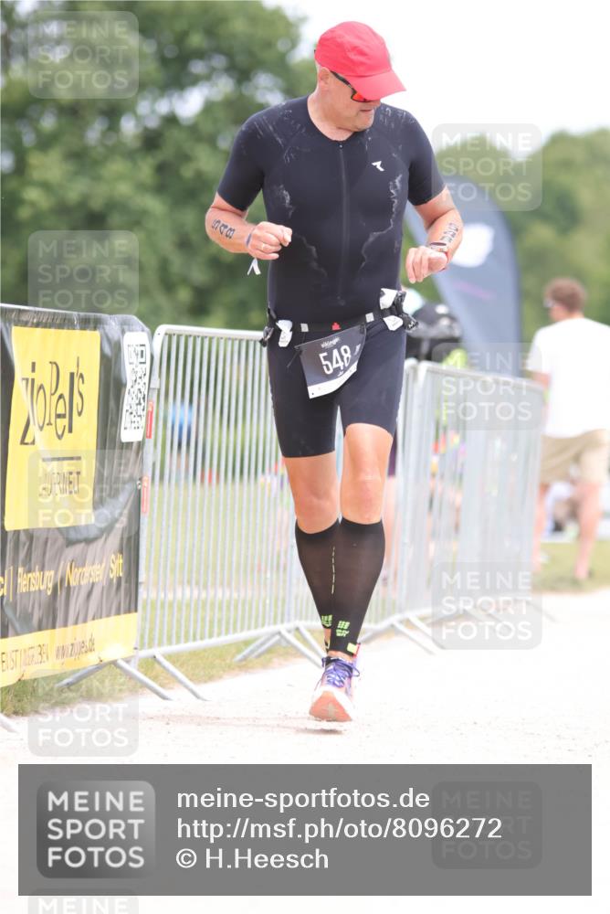 22.06.2025 - Viking Triathlon H.Heesch http://msf.ph/oto/8096272 22.06.2025 13:26:18 Laufen 548 meine-sportfotos.de