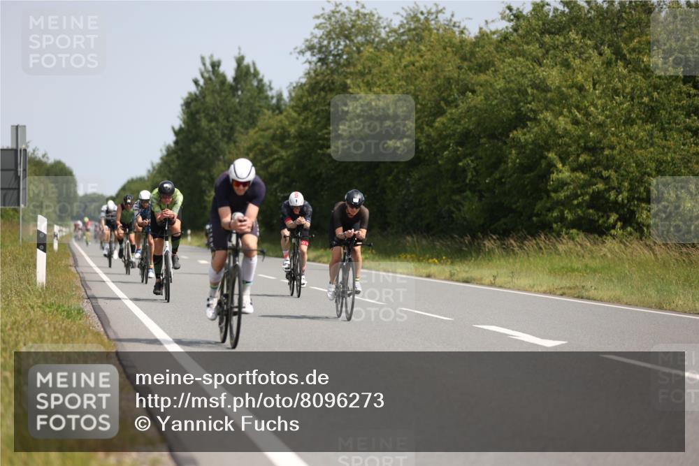 22.06.2025 - Viking Triathlon Yannick Fuchs http://msf.ph/oto/8096273 22.06.2025 11:21:26 Radfahren 50, 70, 75, 127, 296, 469, 522, 550, 643 meine-sportfotos.de