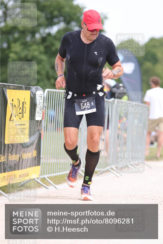 22.06.2025 - Viking Triathlon H.Heesch http://msf.ph/oto/8096281 22.06.2025 13:26:18 Laufen 548 meine-sportfotos.de