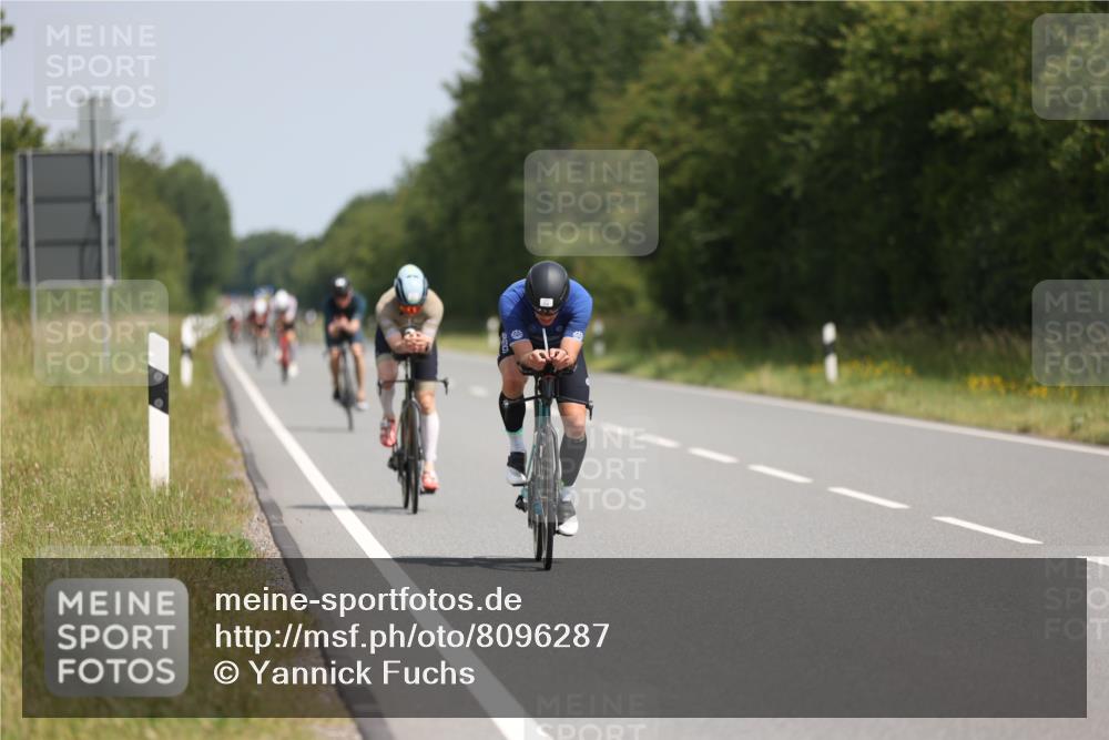 22.06.2025 - Viking Triathlon Yannick Fuchs http://msf.ph/oto/8096287 22.06.2025 11:58:53 Radfahren 214, 435, 464, 483, 492 meine-sportfotos.de