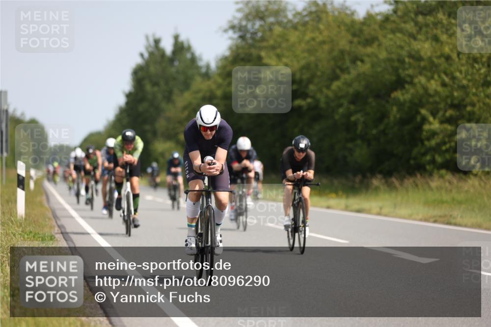 22.06.2025 - Viking Triathlon Yannick Fuchs http://msf.ph/oto/8096290 22.06.2025 11:21:26 Radfahren 50, 70, 75, 127, 296, 469, 522, 550, 643 meine-sportfotos.de