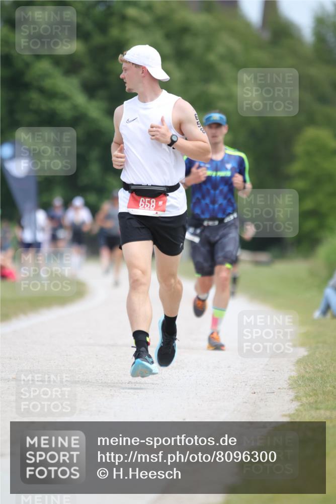 22.06.2025 - Viking Triathlon H.Heesch http://msf.ph/oto/8096300 22.06.2025 13:26:36 Laufen 41, 658 meine-sportfotos.de