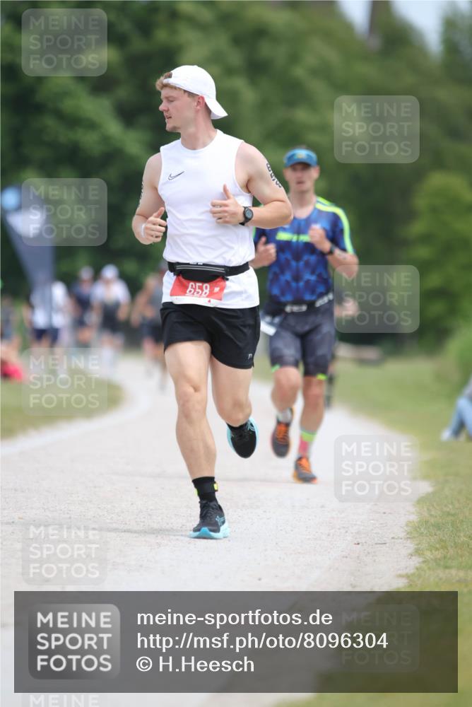 22.06.2025 - Viking Triathlon H.Heesch http://msf.ph/oto/8096304 22.06.2025 13:26:37 Laufen 41, 658 meine-sportfotos.de