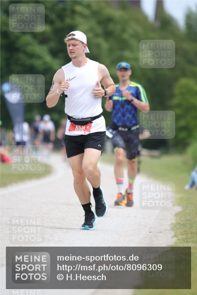 22.06.2025 - Viking Triathlon H.Heesch http://msf.ph/oto/8096309 22.06.2025 13:26:37 Laufen 41, 658 meine-sportfotos.de