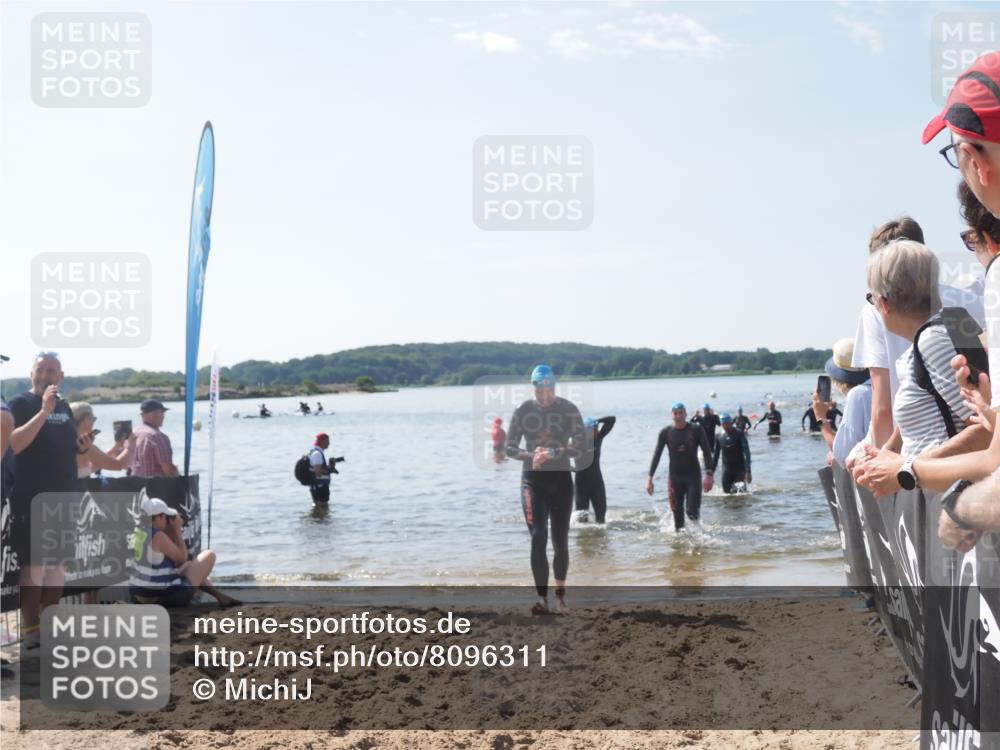 22.06.2025 - Viking Triathlon MichiJ http://msf.ph/oto/8096311 22.06.2025 10:41:29 Schwimmen 54, 94, 220, 376, 390, 505 meine-sportfotos.de
