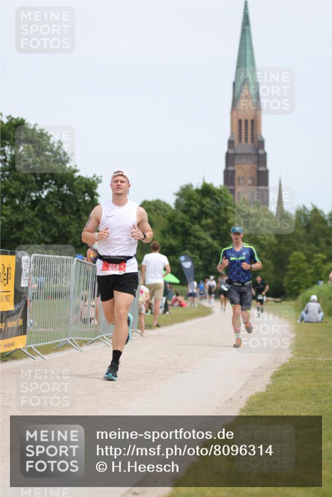 22.06.2025 - Viking Triathlon H.Heesch http://msf.ph/oto/8096314 22.06.2025 13:26:39 Laufen 41, 658 meine-sportfotos.de