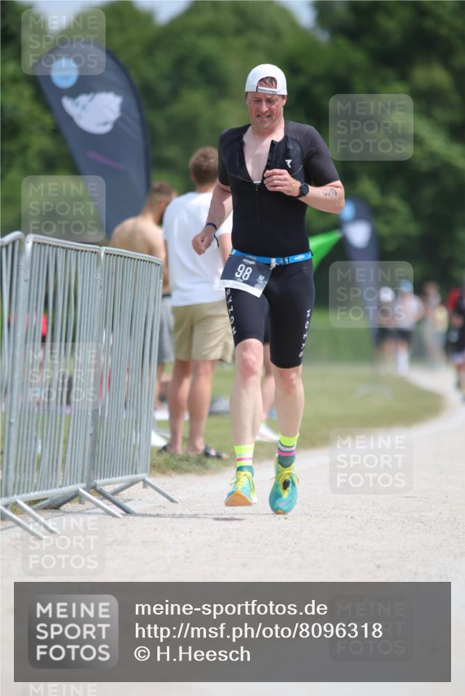 22.06.2025 - Viking Triathlon H.Heesch http://msf.ph/oto/8096318 22.06.2025 13:10:32 Laufen 53, 98 meine-sportfotos.de