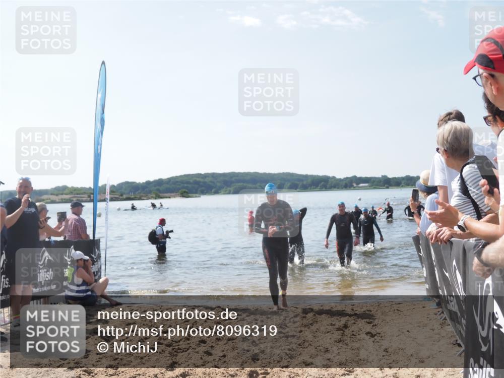 22.06.2025 - Viking Triathlon MichiJ http://msf.ph/oto/8096319 22.06.2025 10:41:29 Schwimmen 54, 94, 220, 376, 390, 505 meine-sportfotos.de