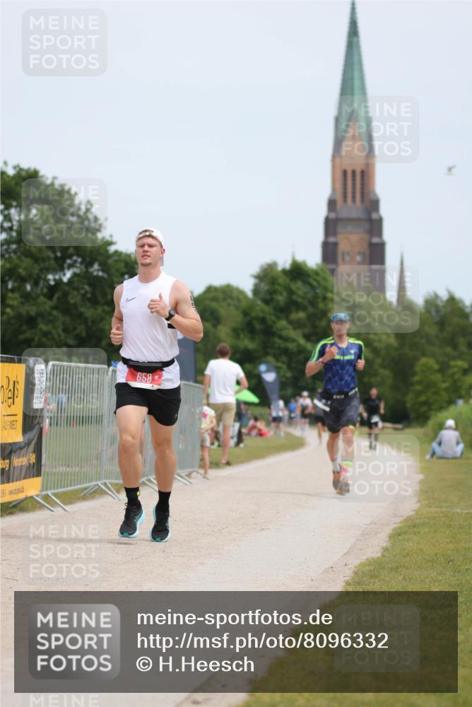 22.06.2025 - Viking Triathlon H.Heesch http://msf.ph/oto/8096332 22.06.2025 13:26:39 Laufen 41, 658 meine-sportfotos.de