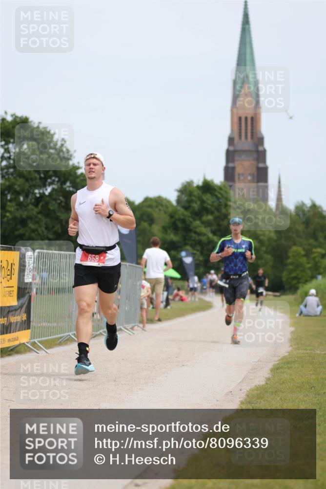 22.06.2025 - Viking Triathlon H.Heesch http://msf.ph/oto/8096339 22.06.2025 13:26:39 Laufen 41, 658 meine-sportfotos.de