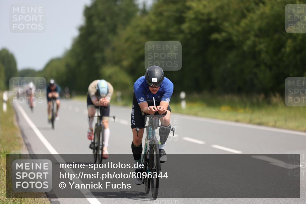 22.06.2025 - Viking Triathlon Yannick Fuchs http://msf.ph/oto/8096344 22.06.2025 11:58:54 Radfahren 214, 435, 464, 483, 492 meine-sportfotos.de