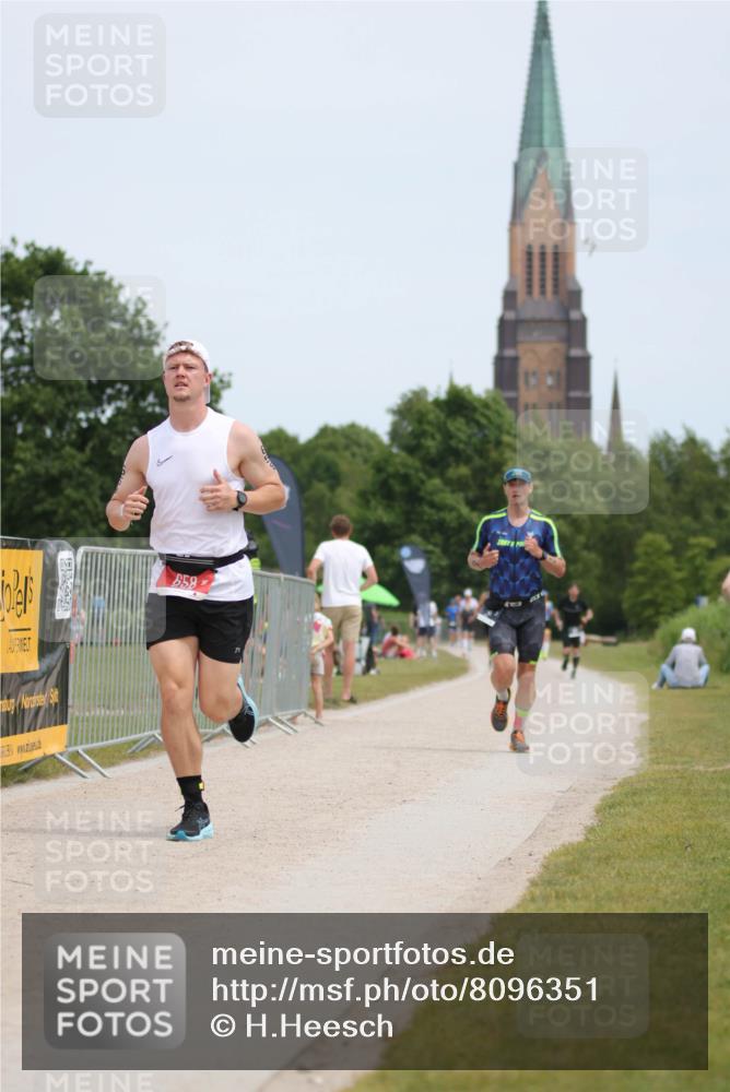22.06.2025 - Viking Triathlon H.Heesch http://msf.ph/oto/8096351 22.06.2025 13:26:39 Laufen 41, 658 meine-sportfotos.de