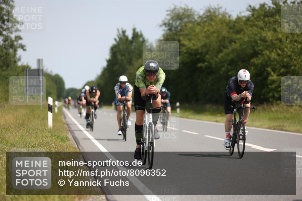 22.06.2025 - Viking Triathlon Yannick Fuchs http://msf.ph/oto/8096352 22.06.2025 11:21:28 Radfahren 50, 70, 75, 127, 296, 469, 522, 550, 643 meine-sportfotos.de