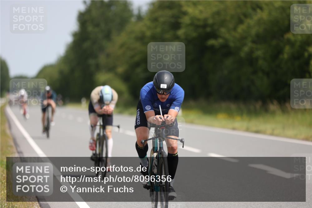22.06.2025 - Viking Triathlon Yannick Fuchs http://msf.ph/oto/8096356 22.06.2025 11:58:54 Radfahren 214, 435, 464, 483, 492 meine-sportfotos.de