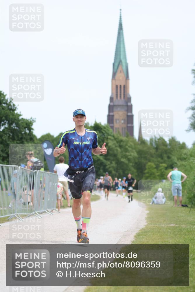 22.06.2025 - Viking Triathlon H.Heesch http://msf.ph/oto/8096359 22.06.2025 13:26:42 Laufen 41, 658 meine-sportfotos.de