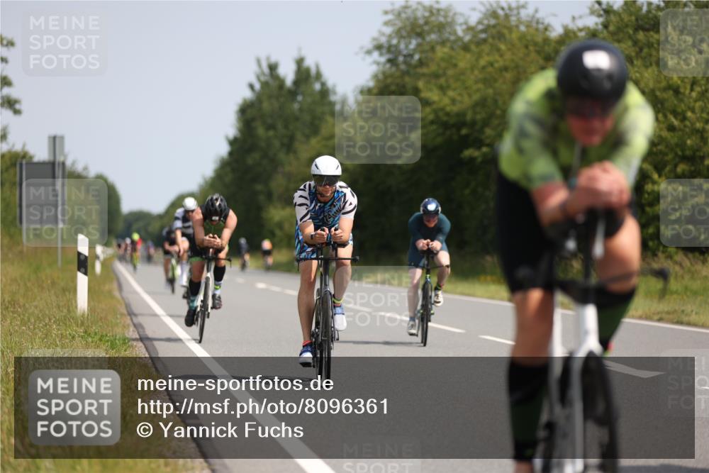 22.06.2025 - Viking Triathlon Yannick Fuchs http://msf.ph/oto/8096361 22.06.2025 11:21:28 Radfahren 50, 70, 75, 127, 296, 469, 522, 550, 643 meine-sportfotos.de