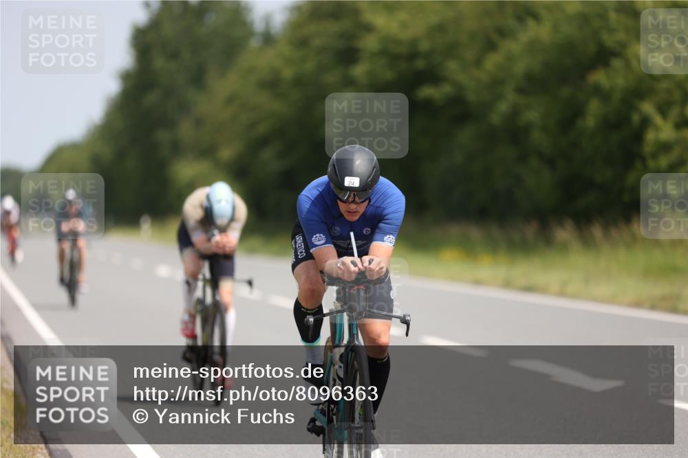 22.06.2025 - Viking Triathlon Yannick Fuchs http://msf.ph/oto/8096363 22.06.2025 11:58:54 Radfahren 214, 435, 464, 483, 492 meine-sportfotos.de
