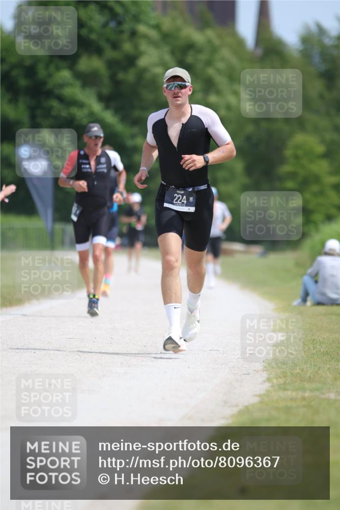 22.06.2025 - Viking Triathlon H.Heesch http://msf.ph/oto/8096367 22.06.2025 13:10:46 Laufen 224 meine-sportfotos.de