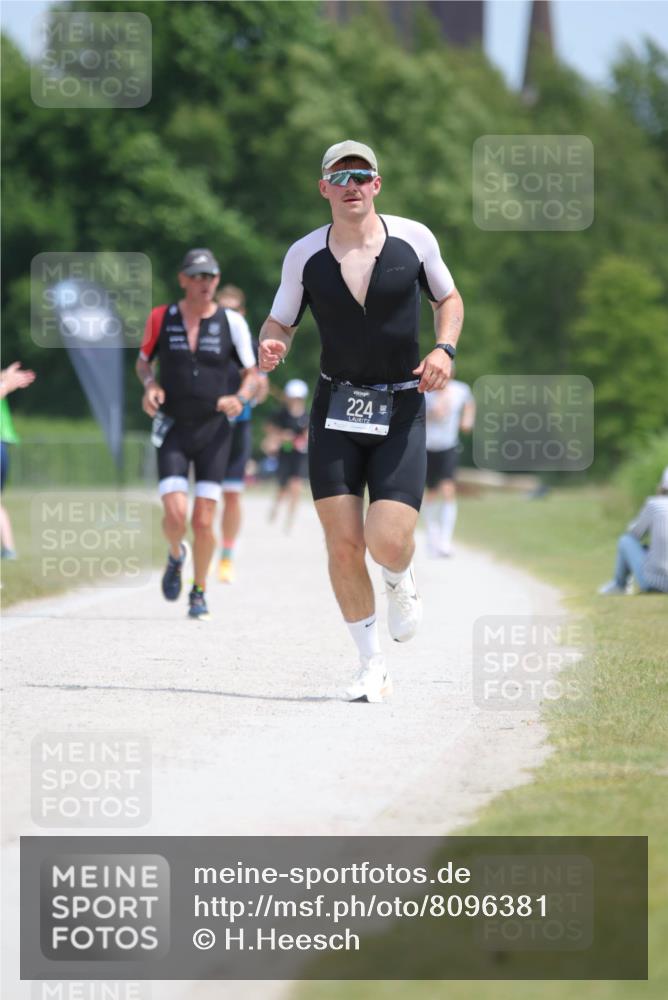 22.06.2025 - Viking Triathlon H.Heesch http://msf.ph/oto/8096381 22.06.2025 13:10:46 Laufen 224 meine-sportfotos.de