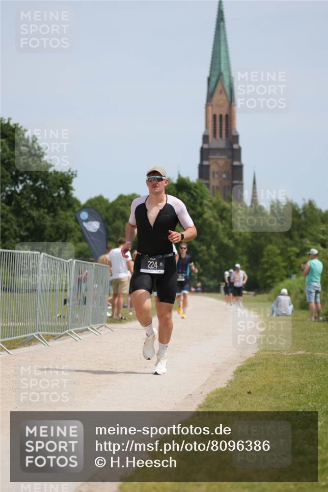 22.06.2025 - Viking Triathlon H.Heesch http://msf.ph/oto/8096386 22.06.2025 13:10:49 Laufen 63, 224 meine-sportfotos.de
